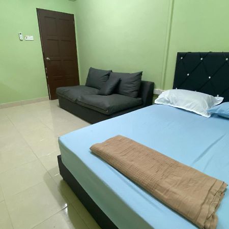 Homestay Ijaa Marang Buitenkant foto