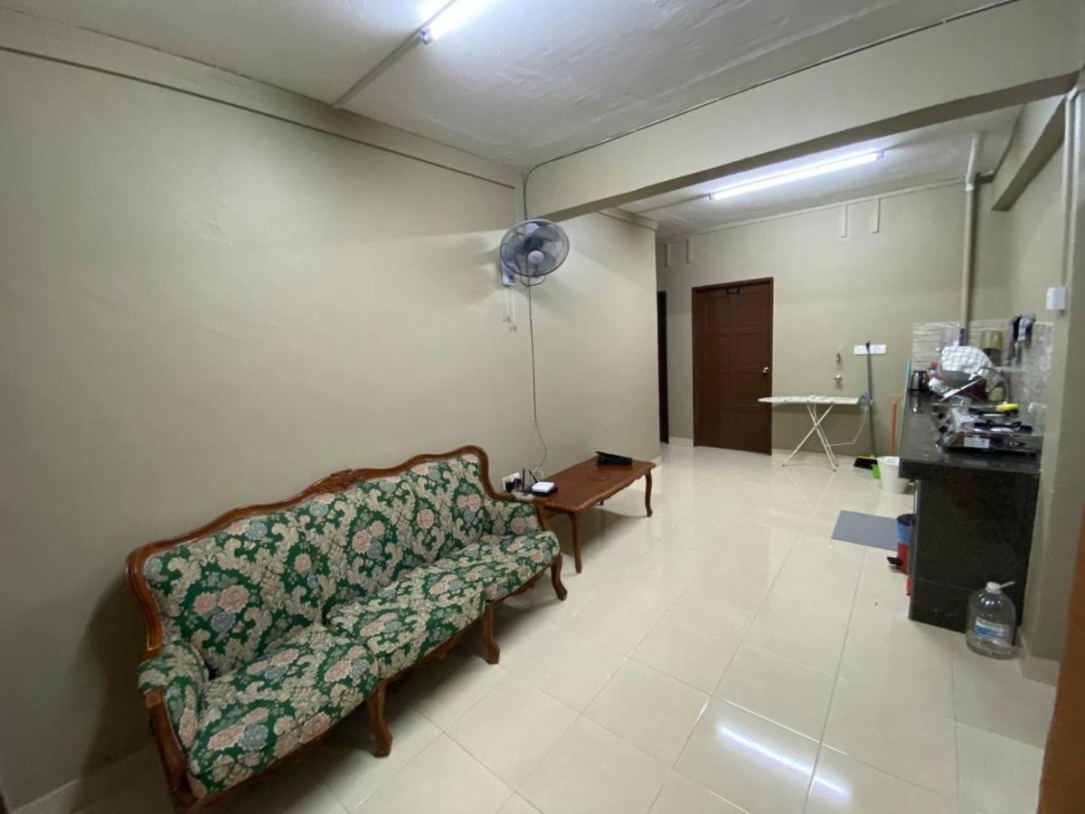 Homestay Ijaa Marang Buitenkant foto
