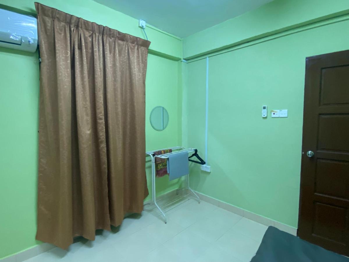 Homestay Ijaa Marang Buitenkant foto